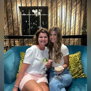 Meet your Posher, Pamela